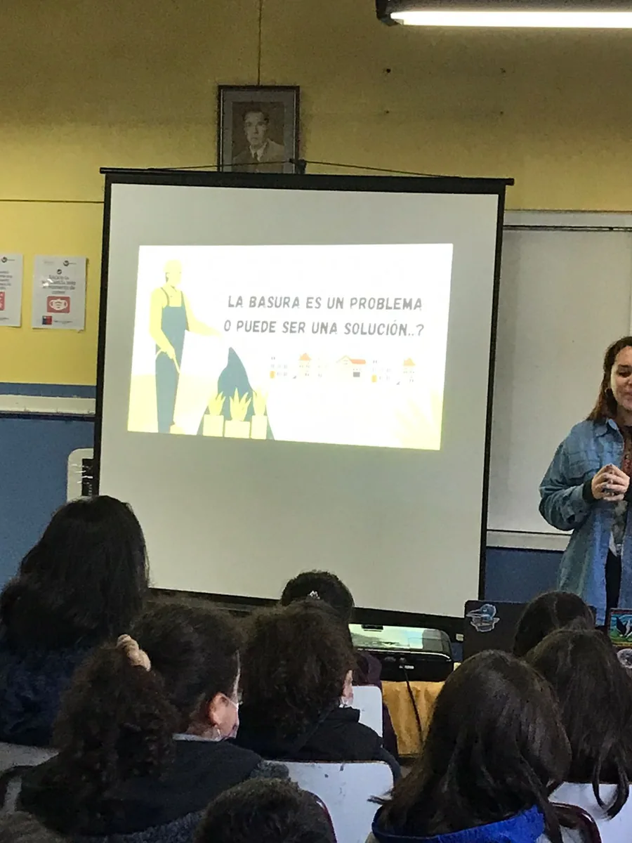 Taller de educación ambiental en Escuela Los Lleuques